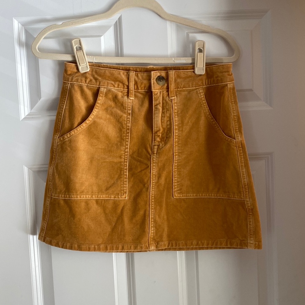 American Eagle Sz 2 Corduroy Skirt